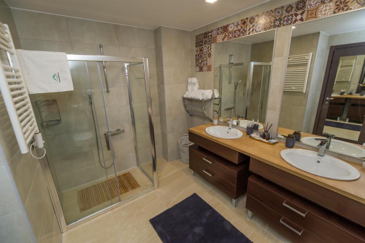 Mariah Spa Deluxe Apartment In Silver Mountain Poiana Brasov Exterior photo