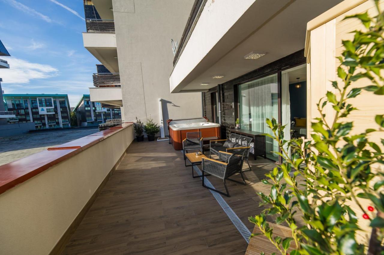 Mariah Spa Deluxe Apartment In Silver Mountain Poiana Brasov Exterior photo